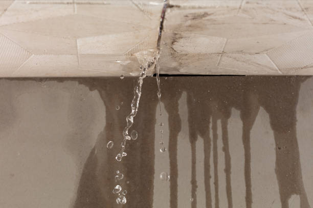 Professional Flood Damage Cleanup technician working in Hurricane Mills, TN